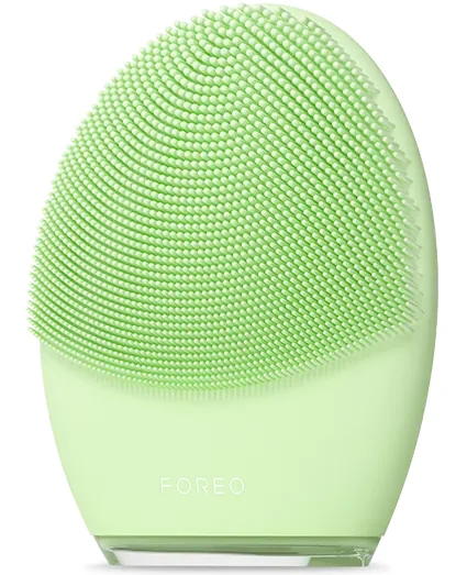 FOREO LUNA 4 facial cleansing device in mint green front view