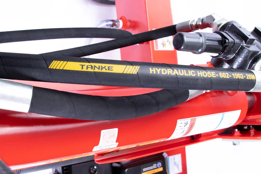 HyperSplit 32-Ton hydraulic hose and valve assembly close-up