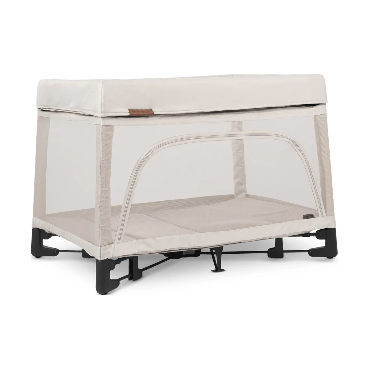 UPPAbaby REMI Playard in Christy colorway, 3/4 front view on white background