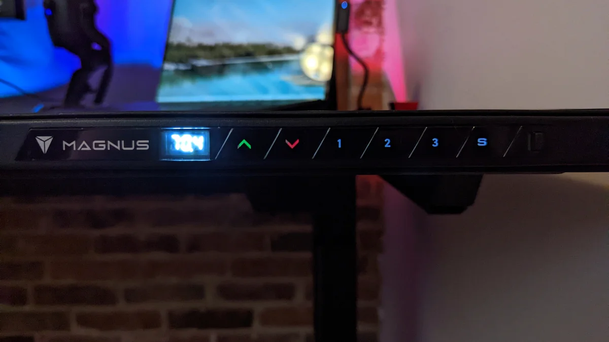 SecretLab Magnus Pro controller close-up showing digital height display and memory presets
