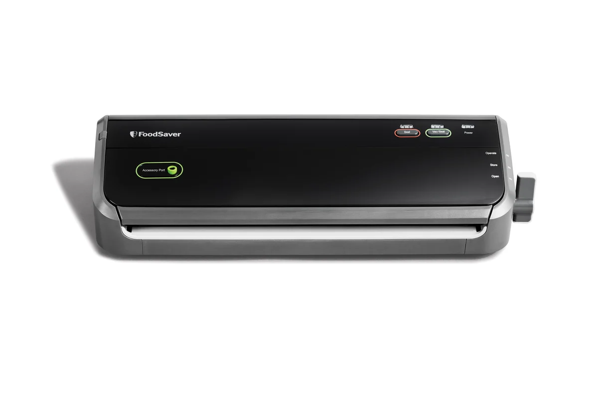 FoodSaver FM2000 Vacuum Sealing System front view showing controls and accessory port