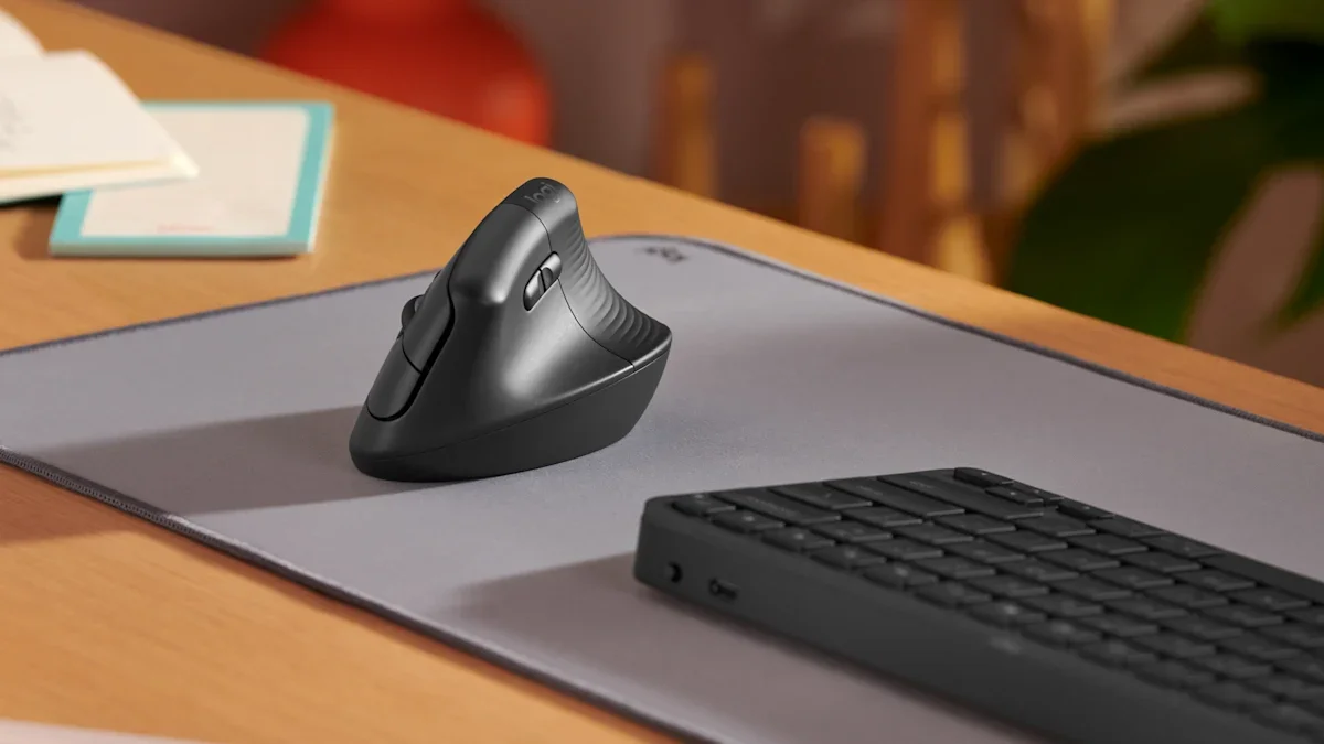 A hand resting on the Logitech Lift showing its ergonomic grip in use